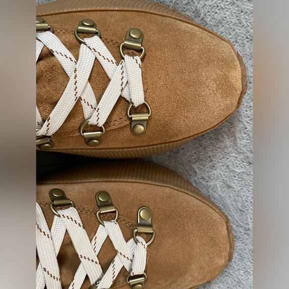 SOREL • Out-N-About III Conquest Waterproof Suede Booties • Camel Brown - Picture 12 of 16